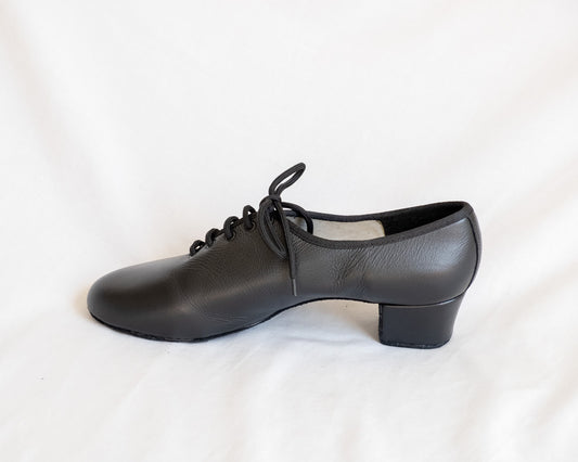 Latin dancing mens shoe